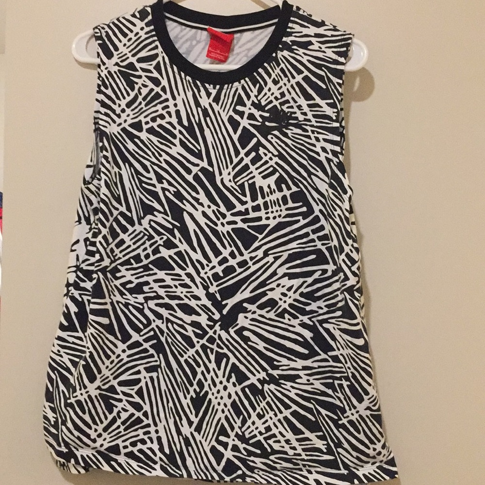 Nike sleeveless top